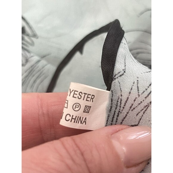 Marilyn Monroe Scarf Wrap Shawl – Pastel Cyan With Black Faces – 64"x29" - Picture 5 of 5